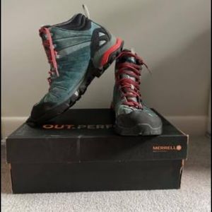 Merrel Women’s Hiking Boots